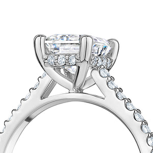 Linda Solitaire Side Stones Engagement Ring